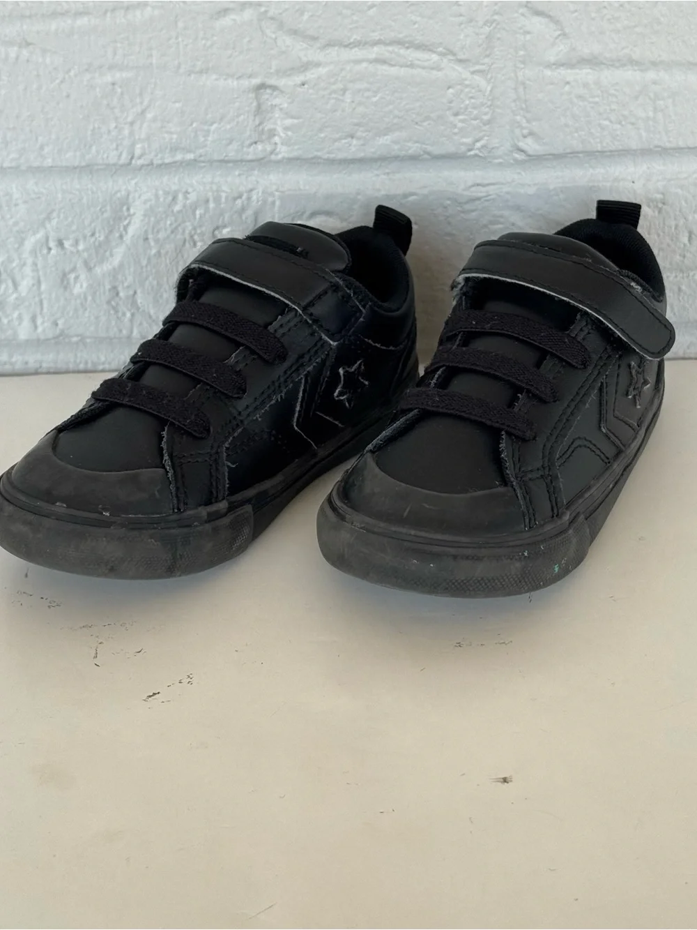 Converse ProBlazeLow Leather PreSchool Sneakers T9